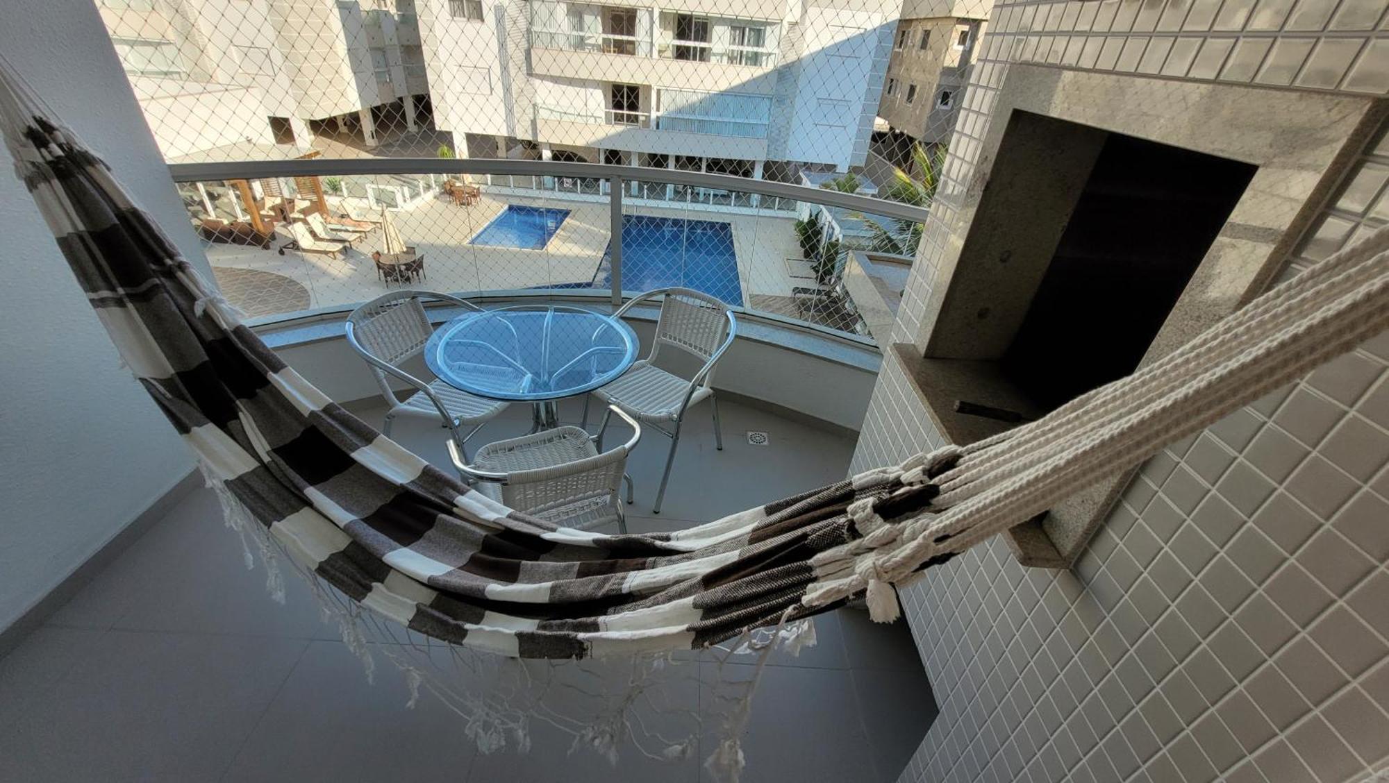 Apartamento Frente Para A Piscina A Uma Quadra Da Praia Florianópolis Exterior foto