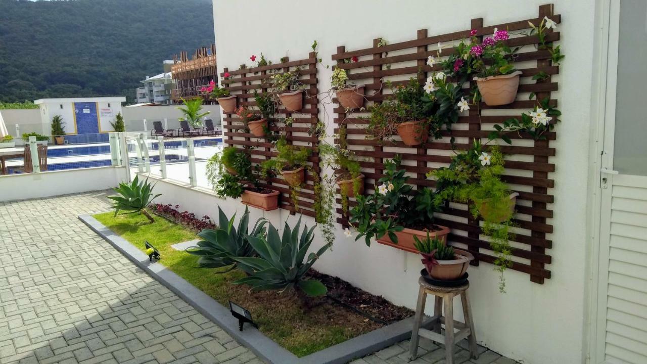 Apartamento Frente Para A Piscina A Uma Quadra Da Praia Florianópolis Exterior foto