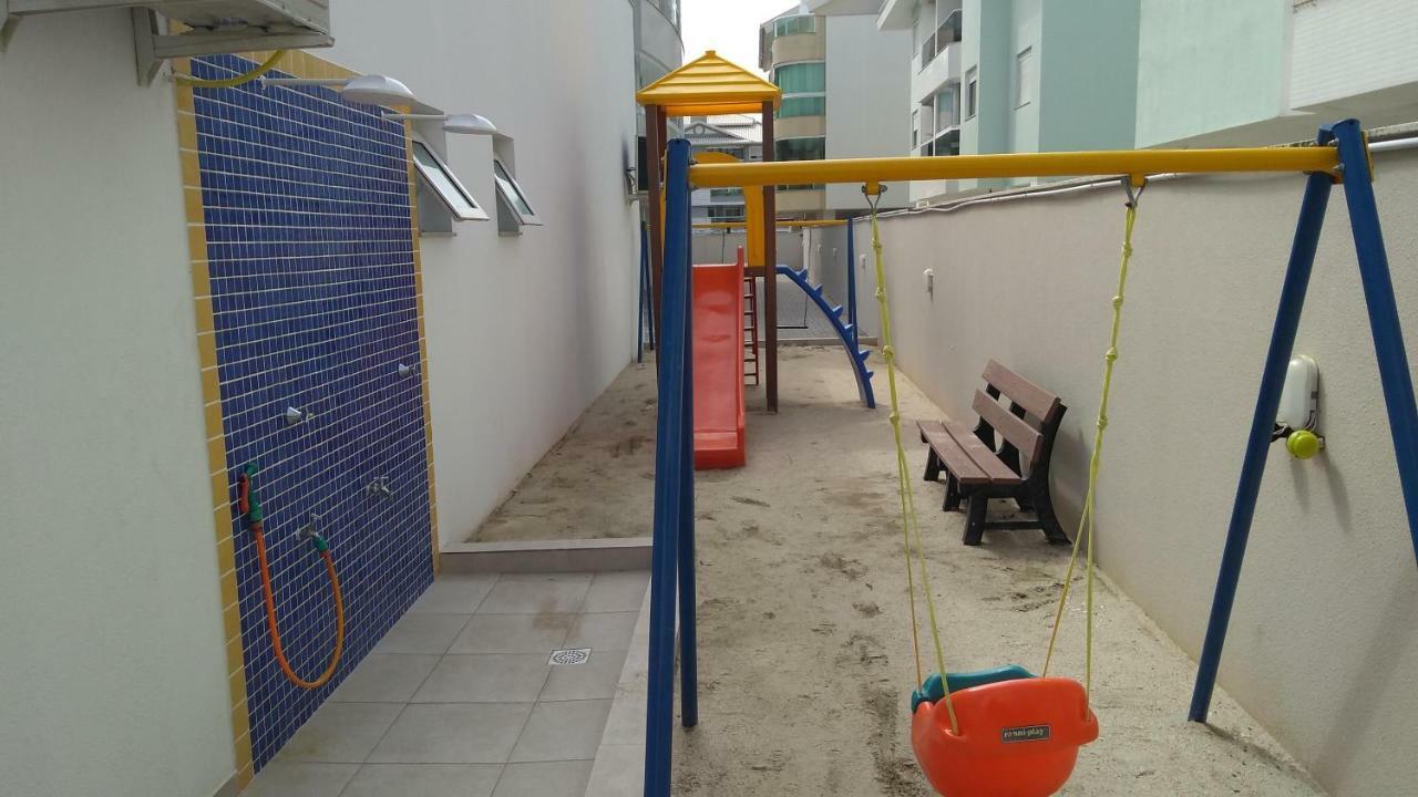 Apartamento Frente Para A Piscina A Uma Quadra Da Praia Florianópolis Exterior foto