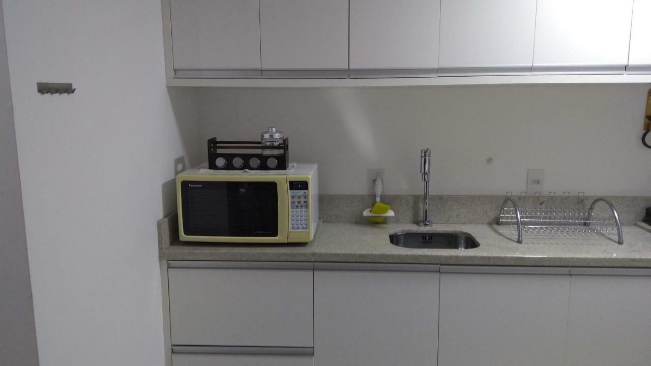 Apartamento Frente Para A Piscina A Uma Quadra Da Praia Florianópolis Exterior foto